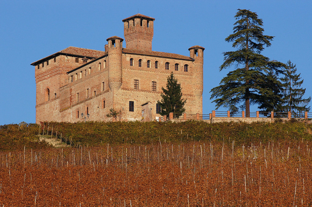 Piemont. Castello di Grinzane Cavour