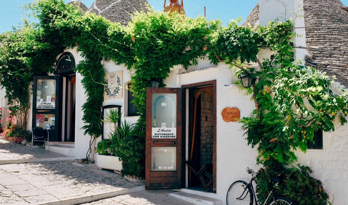 32 najpiękniejsze miasteczka Apulii. Alberobello