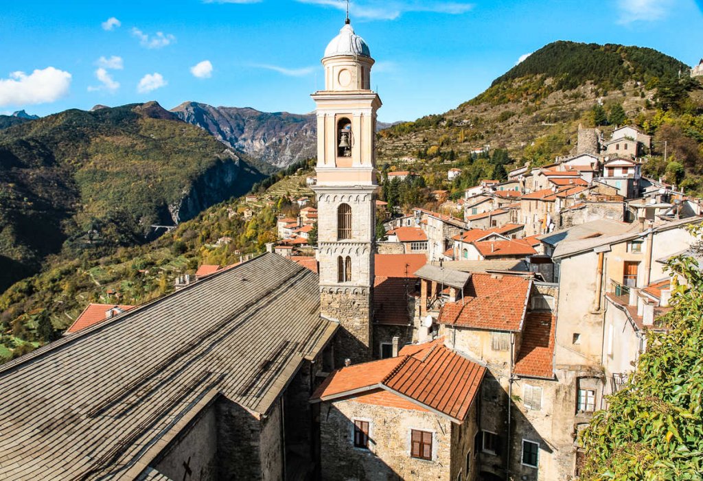 Triora, Liguria, miasto czarownic