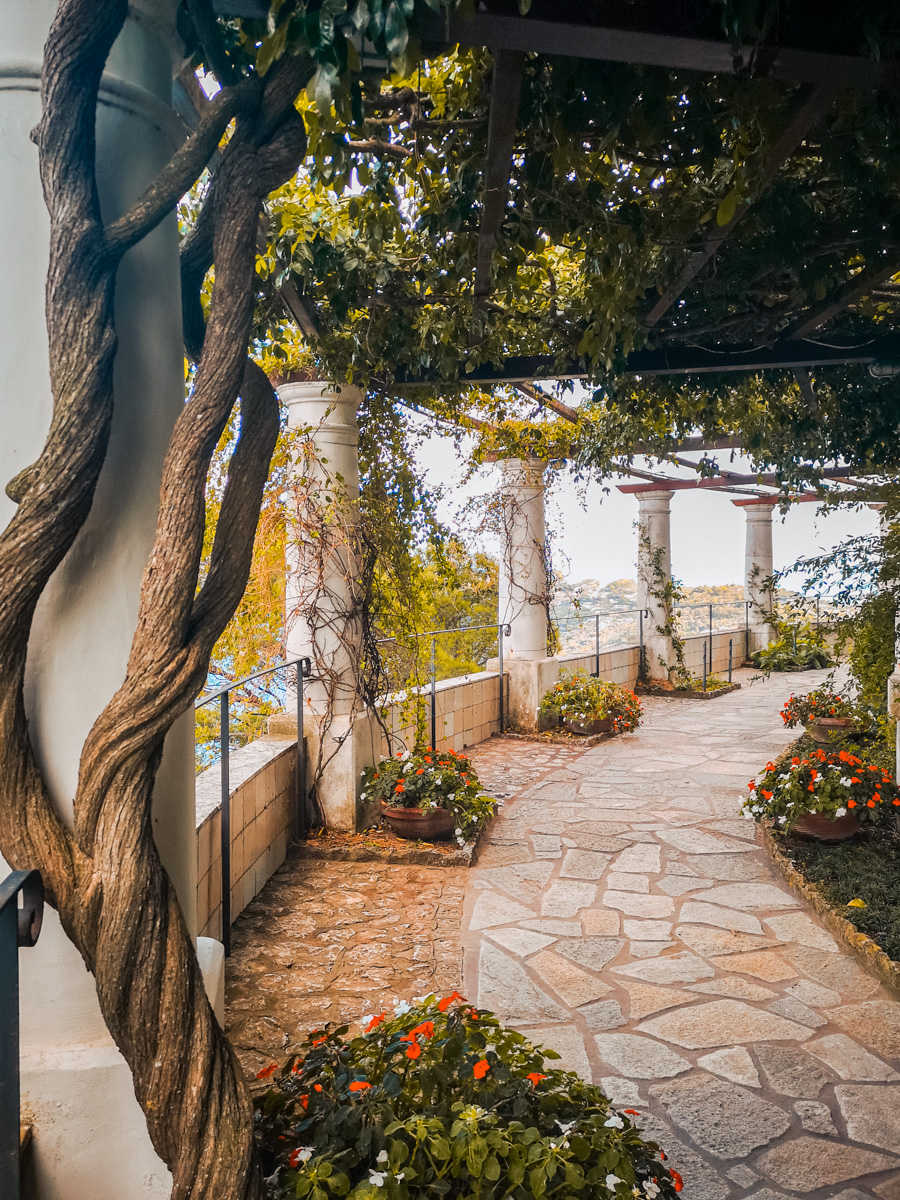 Villa San Michele Alexa Munthe w Anacapri na wyspie Capri. Kampania