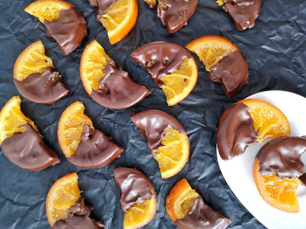 Kandyzowane pomarańcze zanurzone w czekoladzie