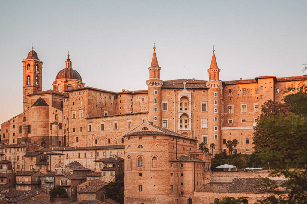 Centrum historyczne Urbino zostało wpisane na listę światowego dziedzictwa UNESCO.