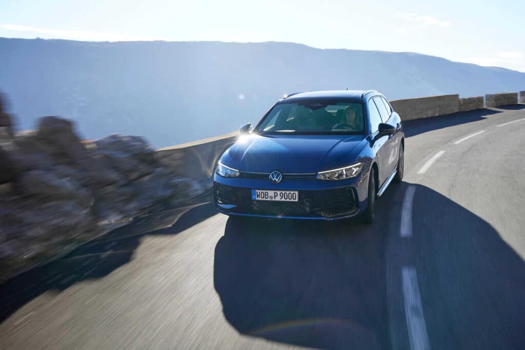 Przejazd przez Włochy hybrydą plug-in. Jak zaplanować podróż, aby w pełni wykorzystać potencjał PHEV?
