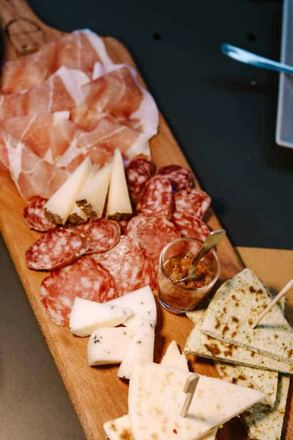 Piadina, sery, wędliny Emilii Romanii